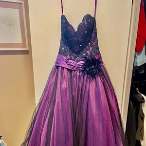 Designer Ballgown Dress Size 6
